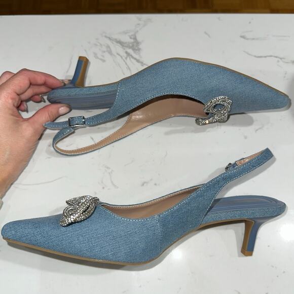 BCBG Donna 2 Embellished Rhinestone Bow Denim Kitten Heel Pumps, Size 7.5, NWOT - Picture 5 of 5